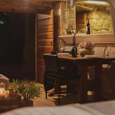 شقة Scardona Rustica With Jacuzzi, Bbq And Private Parking In Center Of