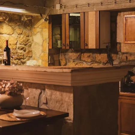 Scardona Rustica With Jacuzzi, Bbq And Private Parking In Center Of * سكرادين