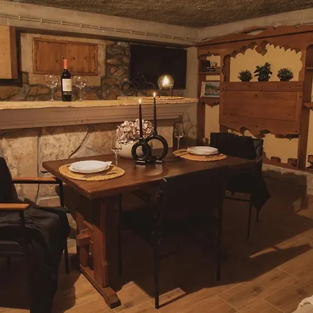 شقة Scardona Rustica With Jacuzzi, Bbq And Private Parking In Center Of *